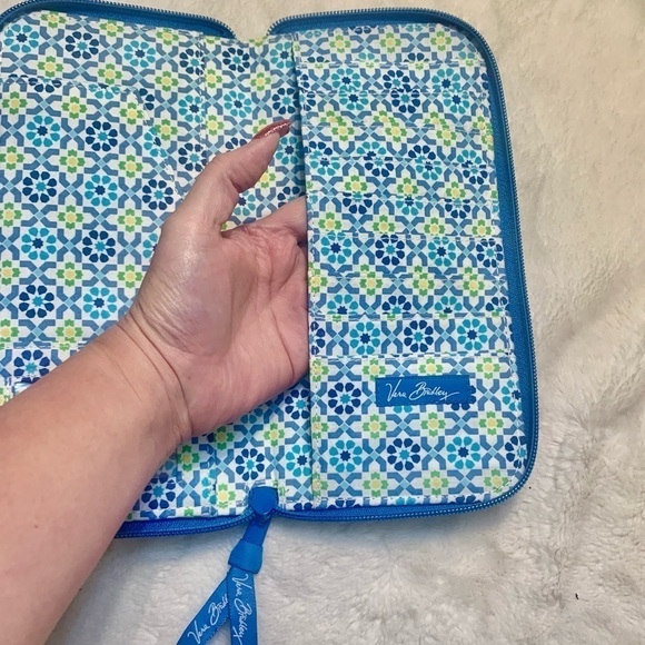 Vera Bradley Large Wallet Clutch Blue Geometric Floral Paisley Zip-Up Card Slots - Picture 7 of 16